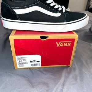 Vans Like new only worn twice black
